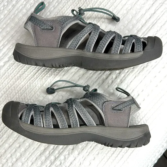 KEEN Woman’s Whisper Hiking Sandals Size 8.5