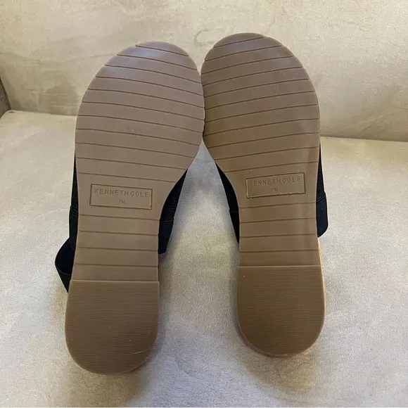 Kenneth Cole New York Jules Elastic AnkleStrap Sandal