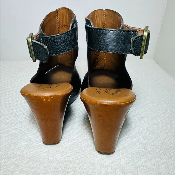 Kork-Ease Black Leather Wedge Sandals