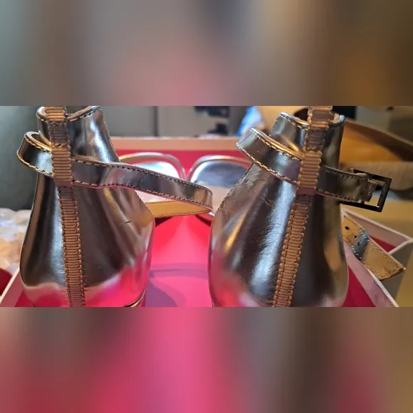 Ladies Boden Strappy Low Block Heel Dressy Sandals Silver 8.5 Wedding, Festival