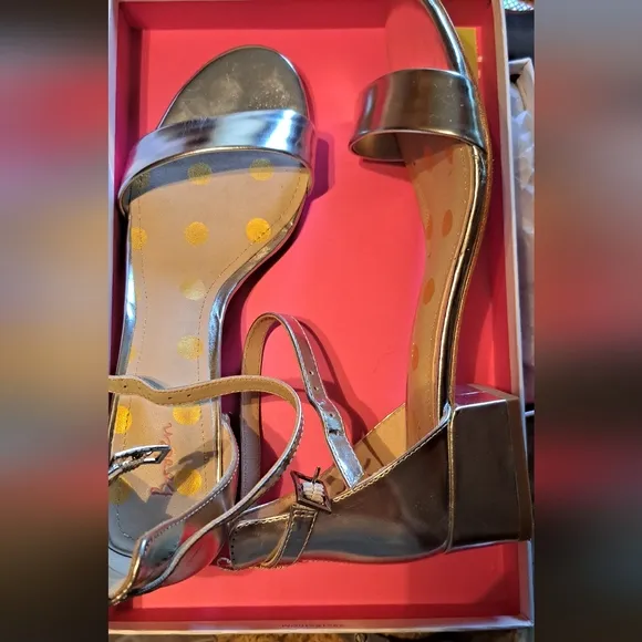 Ladies Boden Strappy Low Block Heel Dressy Sandals Silver 8.5 Wedding, Festival