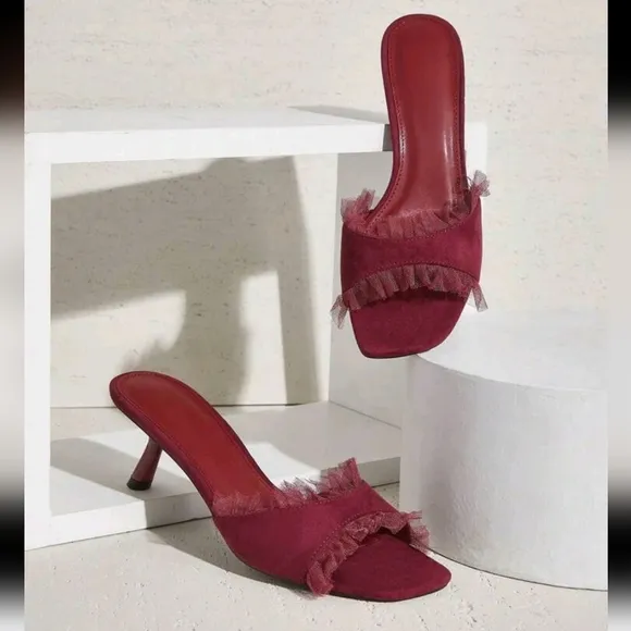 Ladie's New Burgundy Low Heel Trendy Mule Square Toe Shoes