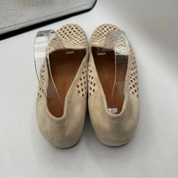 L'Amour des Pieds Women's Clemence Flats beige size 11