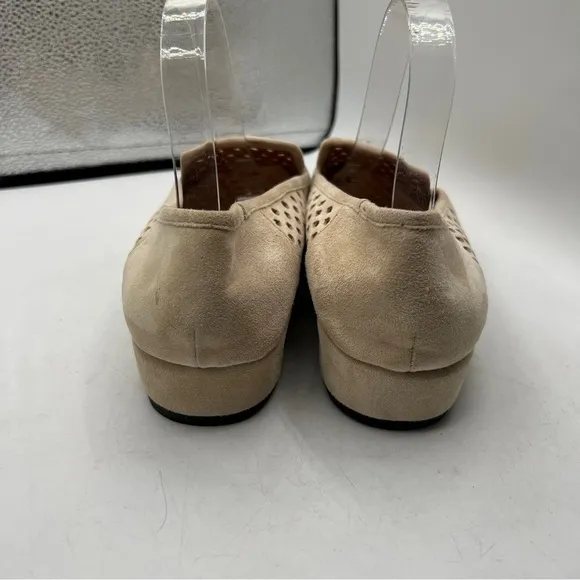 L'Amour des Pieds Women's Clemence Flats beige size 11