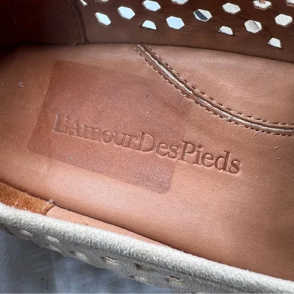 L'Amour des Pieds Women's Clemence Flats beige size 11