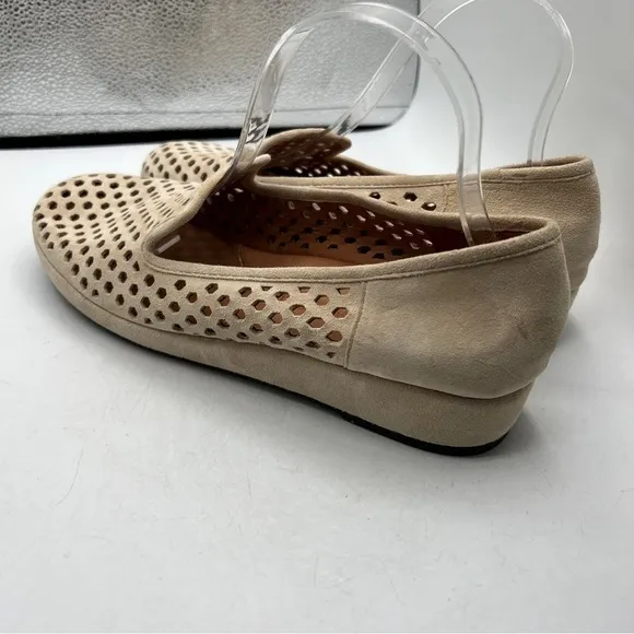 L'Amour des Pieds Women's Clemence Flats beige size 11
