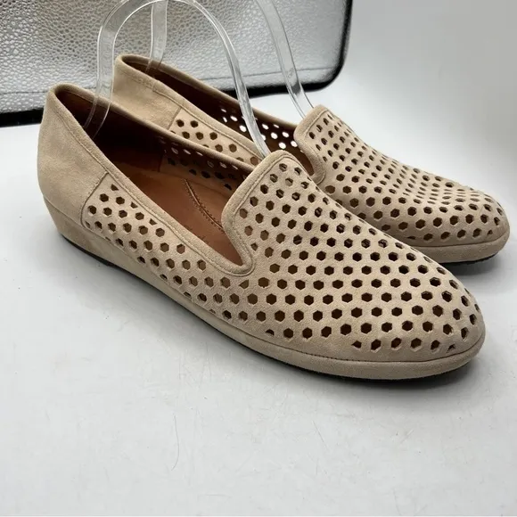 L'Amour des Pieds Women's Clemence Flats beige size 11