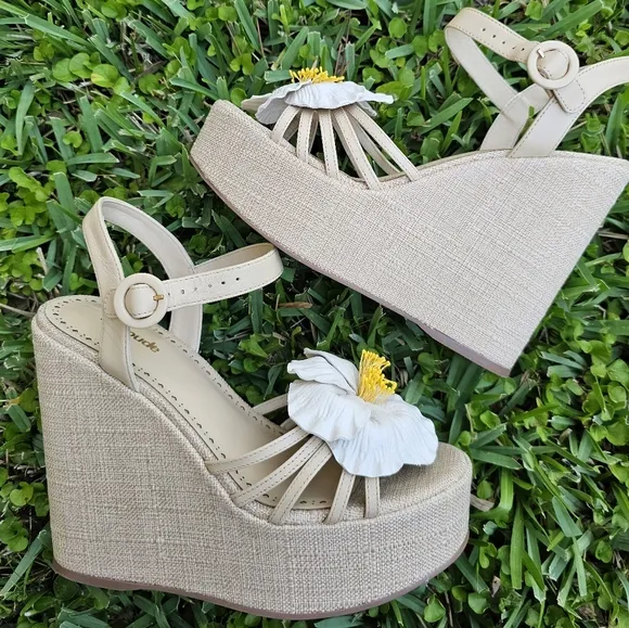 Larroude Magnolia Wedge In Ivory Leather Platform Sandals