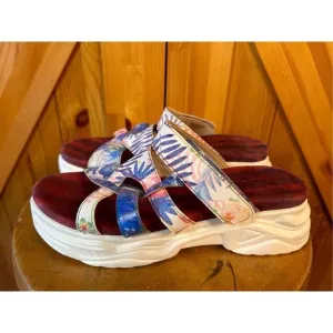 L’ARTISTE FIGURETTE Sandals Blue Multi Size 41 US 9.5-10