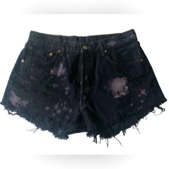 Levi’s - Vintage cut off black distressed acid wash denim shorts