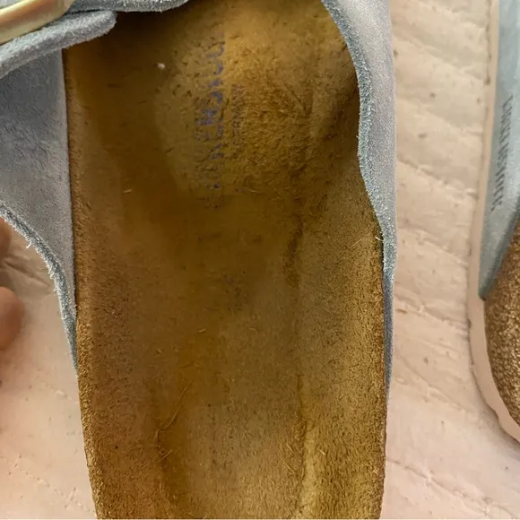 Light blue suede Arizona Birkenstocks - 41