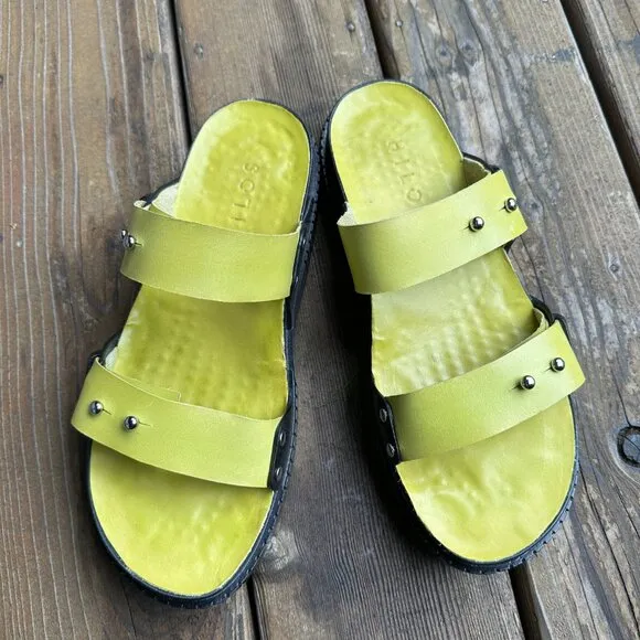 Like New HILOS Stevie Wasabi Neon Slip On Adjustable Sandals in Women's 10