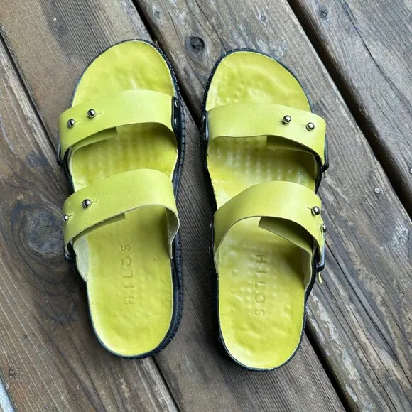 Like New HILOS Stevie Wasabi Neon Slip On Adjustable Sandals in Women's 10