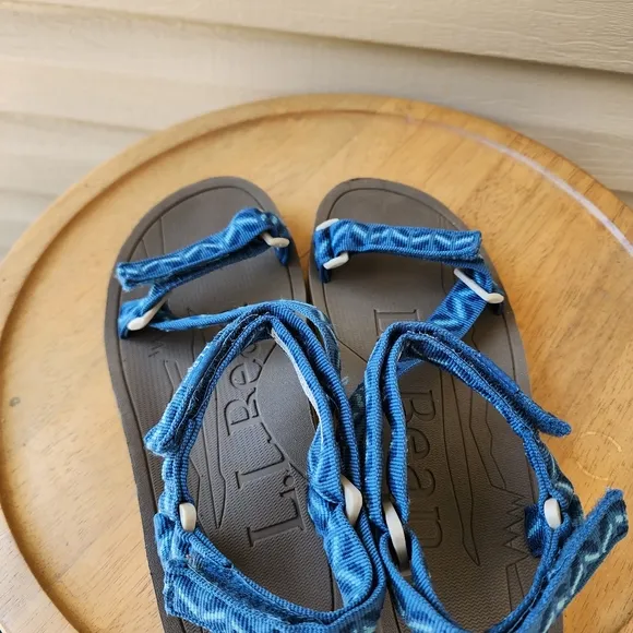 L.L.Bean women's blue sandals