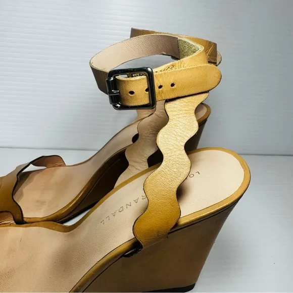Loeffler Randall Piper Scalloped Tan Wedge Sandals Size 8 1/2