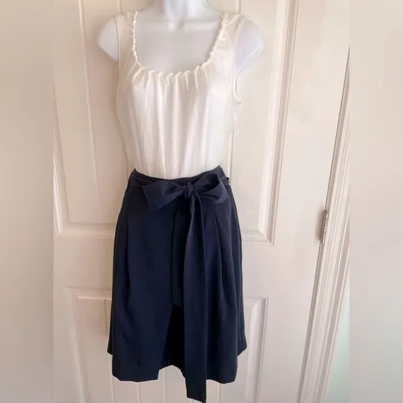 Loft Navy Blue Feminine Classy Wrap Bow Tie Zip Up Skirt in EUC Sz 4