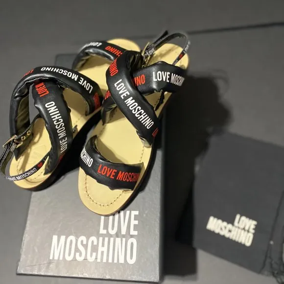 LOVE MOSCHINO. Love Moschino Sandal in Nappa Nero. Size 6,5 (37) Genuine Leather