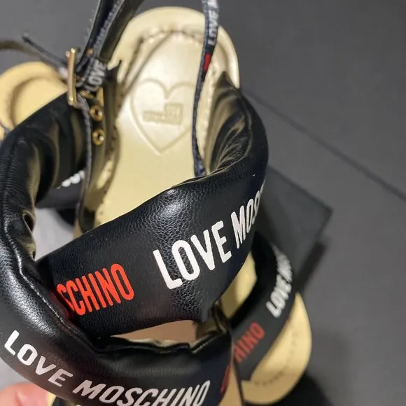 LOVE MOSCHINO. Love Moschino Sandal in Nappa Nero. Size 6,5 (37) Genuine Leather