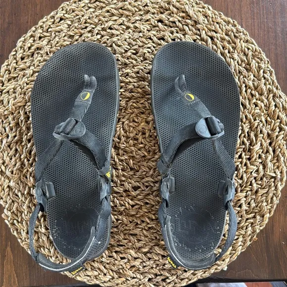 Luna sandals size 7.5 awesome adventure sandal