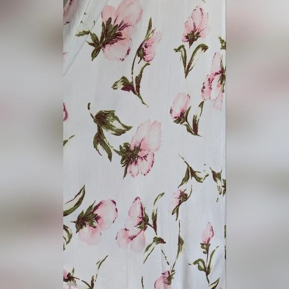 Luxxel Open Back Floral White and Pink Maxi Lace Dress, Size M, Frilling