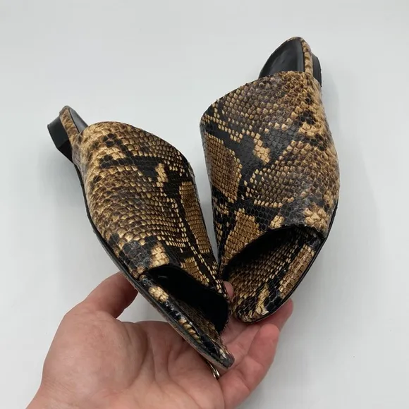 M. Gemi Snakeskin Print Slip On Open Toe Sandals Made In Italy Size 36 1…