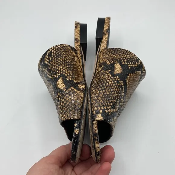M. Gemi Snakeskin Print Slip On Open Toe Sandals Made In Italy Size 36 1…