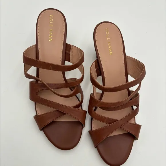 #M336 New Women’s Cole Haan Alyse Style Sandals in Tan. Beautiful Shoe. Size 10.