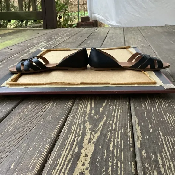 Madewell black slip on business casual sandals, size 9