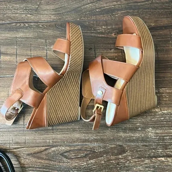 Marc Fisher Leather Platform Wedge Sandals Size 9 1/2 Color Cognac