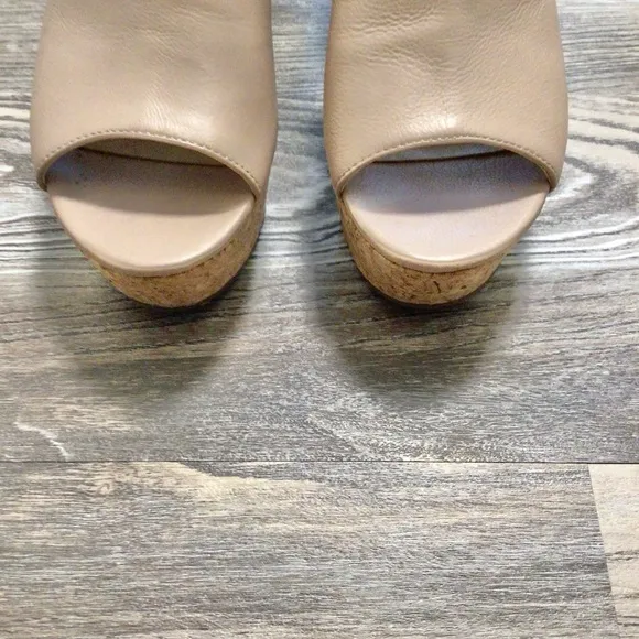 Marc Fisher LTD Tan Leather Cork Platform Sandals 9