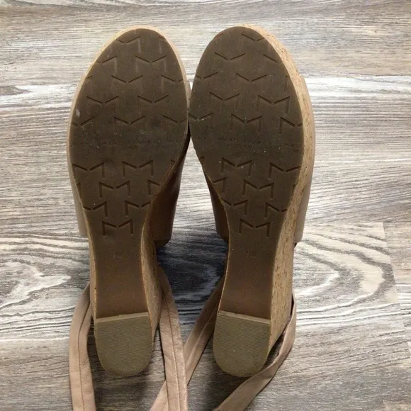 Marc Fisher LTD Tan Leather Cork Platform Sandals 9