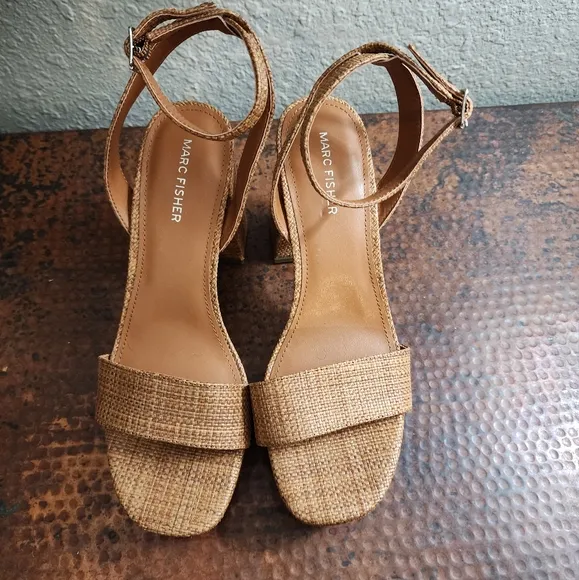 Marc Fisher Sadel Platform Sandals in Cognac