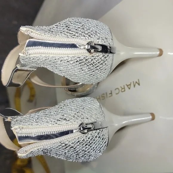 MARC FISHER Silver Glitter Lexcie2  Size 8.5M