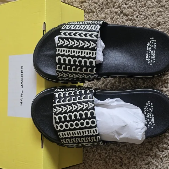 Marc Jacobs Black and White Slide Sandals
