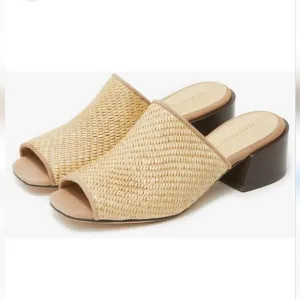 Mari Giudicelli made in Brazil woven straw kitty heel sandals size 9.5  designer