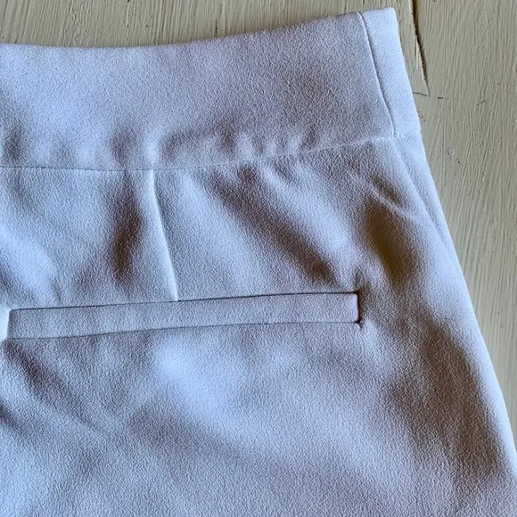 Marie Oliver -- White -- High-Waisted Shorts – Size 0