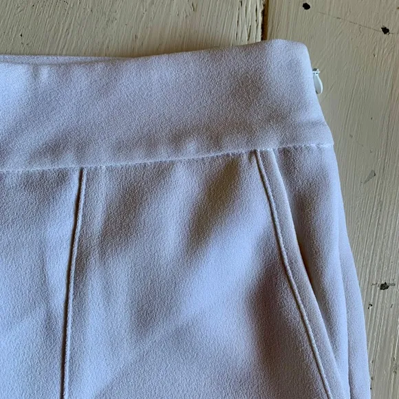 Marie Oliver -- White -- High-Waisted Shorts – Size 0