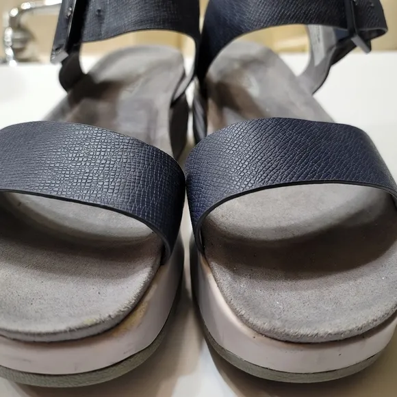 MBT manni 2 dark blue walking sandals size 41