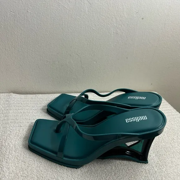 Melissa dark Green Minimalist heels Sandals with Square Toe Sz 5