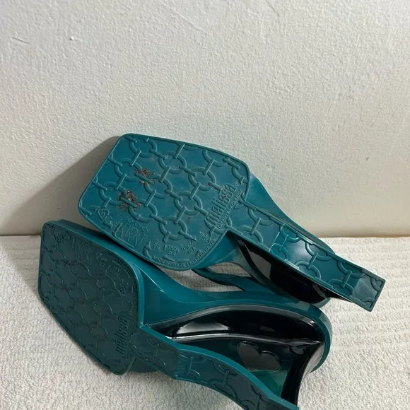 Melissa dark Green Minimalist heels Sandals with Square Toe Sz 5
