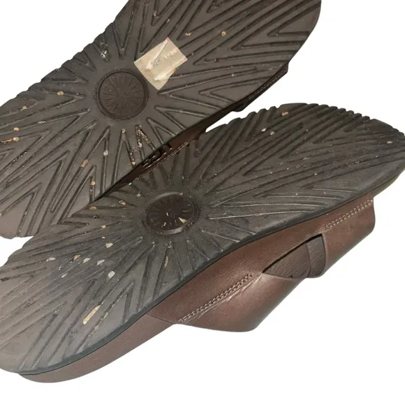 Men UGG Wainscott Slide Brown Leather Sandals slip on shoes size 11 flip flops