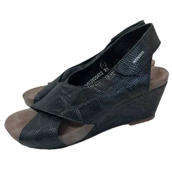 MEPHISTO Black Snake Belina Python Slingback Wedge Sandals Size 39 US 9
