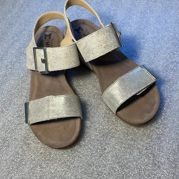 Mephisto Women's Morgana Wedge Sandals  leather buckle 37