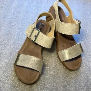 Mephisto Women's Morgana Wedge Sandals  leather buckle 37