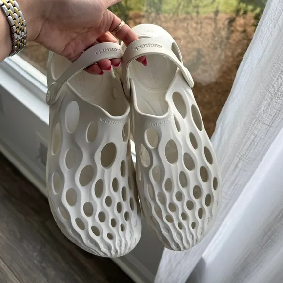 Merrell Hydro Moc sandals in White Slip-On Clogs 10