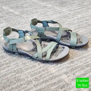 Merrell women's Blue Dove hiking sandals green size 9