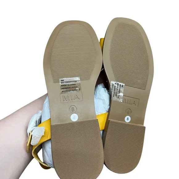 MIA Tia Yellow Slip On Sandals Side Buckle Size 8