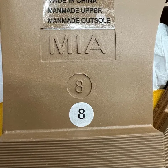 MIA Tia Yellow Slip On Sandals Side Buckle Size 8