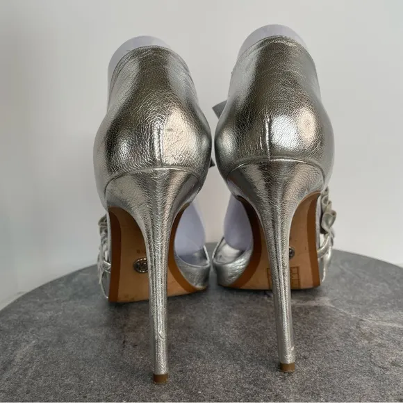 Michael Kors Bella Ruffled Metallic Silver Leather Heels Sandals 8.5