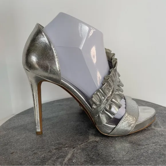Michael Kors Bella Ruffled Metallic Silver Leather Heels Sandals 8.5